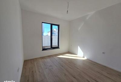 Casă cu 3 camere în Berceni - 2