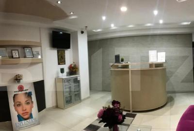 Spațiu comercial, de 290 mp, în Micro 3 - 2