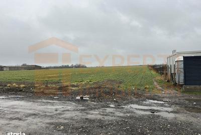 Teren de 14785 mp, în Central