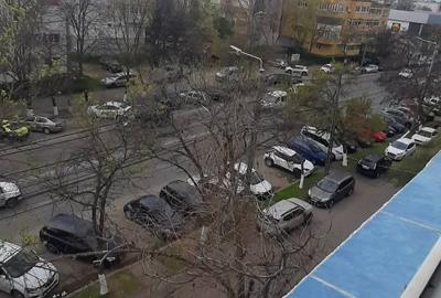 Apartament cu 2 camere decomandat în Mihai Bravu - 3