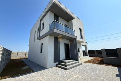 Casă individuală cu 4 camere cu Canalizare în Berceni - 1