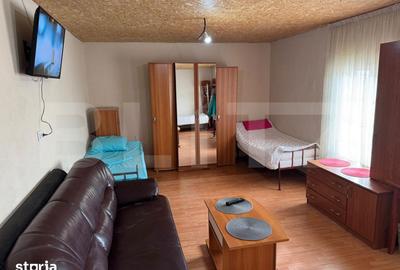 Spațiu comercial, de 700 mp, în Central - 4