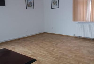 Birou, de 180 mp, în Gara - 10