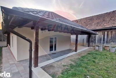 Casă cu 3 camere cu Teren 800 Mp în Corunca - 7