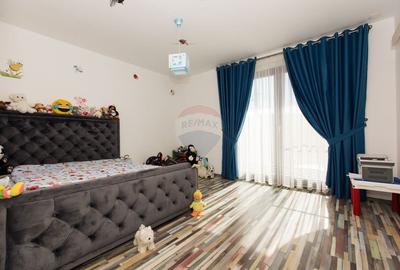 Casă cu 3 camere cu Teren 1700 Mp în Central - 7