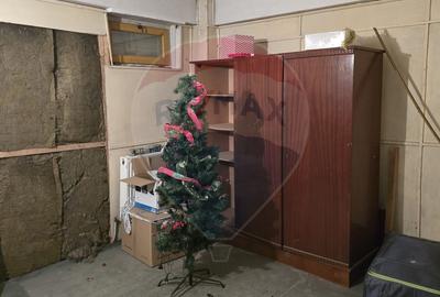 DE VANZARE Casa / Vila cu 6 camere in Popesti-Leordeni - 49