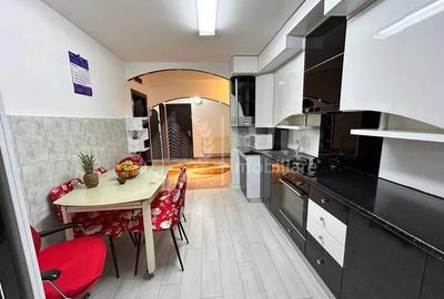 Apartament cu 4 camere decomandat, mobilat în Mărăști