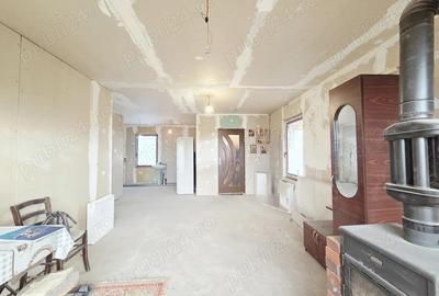 Casa pe structura de lemn Construc?ie moderna, eficienta ?i durabila la Schela - 4