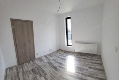 Casă cu 3 camere cu Teren 400 Mp în Vlădești - 1