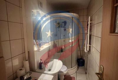 Apartament cu 3 camere semidecomandat în Craiovița Nouă - 5