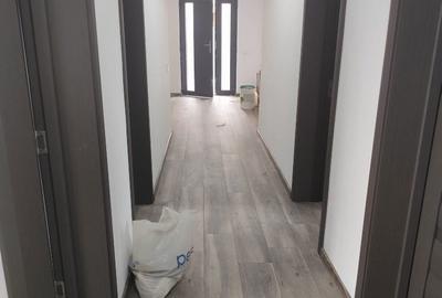 Casă cu 4 camere semidecomandat în Becicherecu Mic - 3