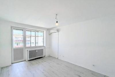 Apartament cu 3 camere decomandat în Tineretului - 8