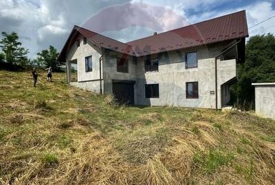 Casă individuală cu 7 camere cu Canalizare în Săliștea de Sus - 4