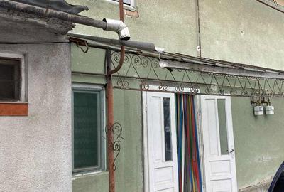 Casă cu 5 camere cu Teren 917 Mp în Gornești - 1