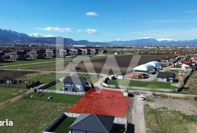 Teren de 1217 mp, în Sânpetru - 18