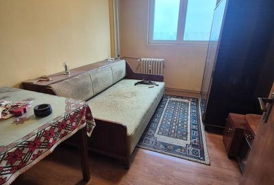 Apartament cu 3 camere semidecomandat în Titan - 10