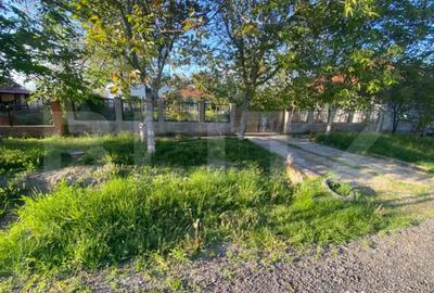 Casă cu 4 camere cu Teren 2040 Mp în Moșnița Nouă