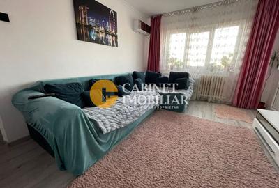 Apartament cu 3 camere semidecomandat în Podu Roș - 2