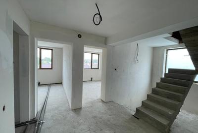 Casa semifinisata P+1 cu teren de 710mp in proximitatea centurii de Nord Craiova - 4