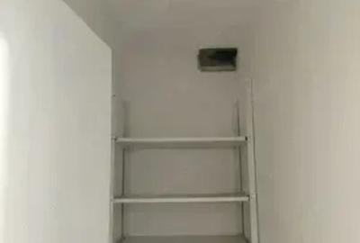 Apartament cu 2 camere decomandat în Micro IV - 10