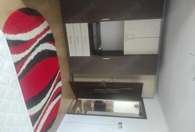 Apartament cu 3 camere decomandat în Central - 3