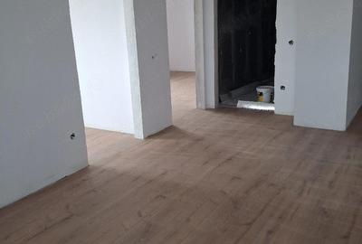 Apartament cu 3 camere decomandat în Central - 4