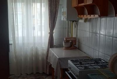 Apartament cu 4 camere decomandat în Burdujeni - 2