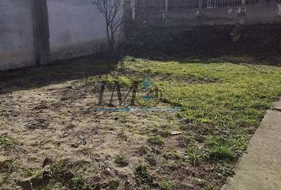 Casă cu 4 camere cu Teren 600 Mp în Central