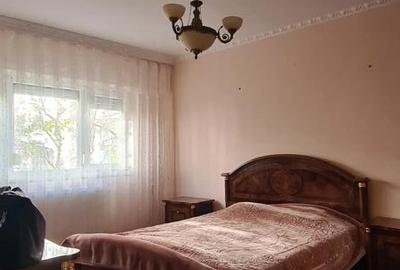 Apartament cu 2 camere decomandat în Micro 19 - 2