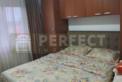 Apartament cu 3 camere decomandat în 9 Mai - 5