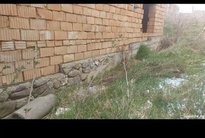 Casă cu Teren 300 Mp în Vărd - 2