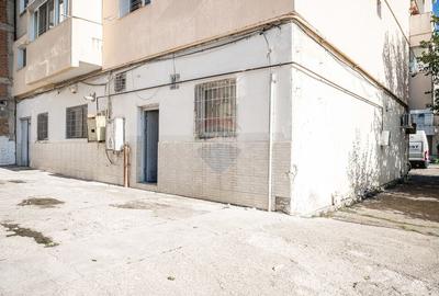 Spatiu comercial de 158 mp de vanzare in Roman - 4