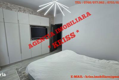 Apartament cu 4 camere decomandat în Trivale - 14