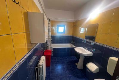 Casă cu 4 camere cu Teren 500 Mp în Lazu - 3