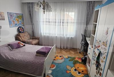 CASĂ CU VEDERE CĂTRE CASTELUL CORVINILOR - EXCLUSIVITATE BLITZ - COMISION 0% - 12