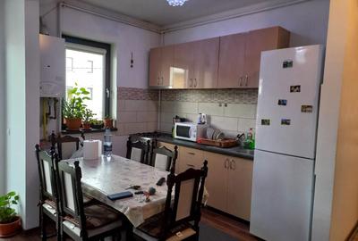 Apartament cu 2 camere semidecomandat în Dumbrăvița - 3