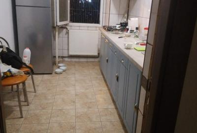 Garsonieră decomandată în Rahova - 4