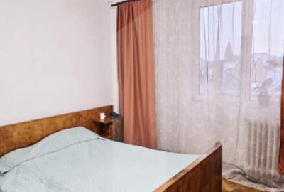 Apartament 2 camere, zona centrala, lift, balcon generos - - 9