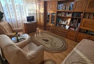 Apartament cu 4 camere decomandat în Central