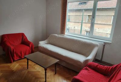 Apartament cu 3 camere semidecomandat în Central - 3