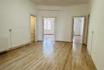 Apartament cu 3 camere semidecomandat în Romană - 11