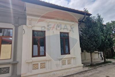 Corp cladire, 3 camere de vanzare, central, CABINET MEDICAL - 3