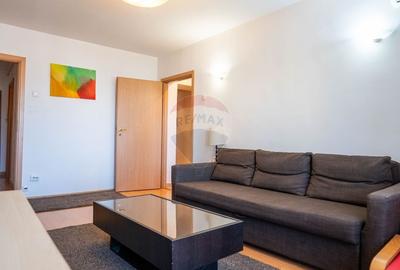 Vanzare apartament spatios, balcon mare  vis -a-vis de P-ta Gorjului - 2