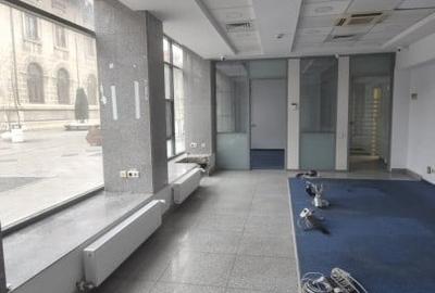Spațiu comercial, de 126 mp, în Central - 8