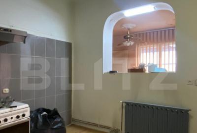 Casă cu 4 camere cu Canalizare în Central - 22