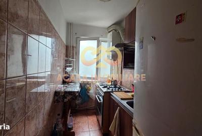 Apartament cu 3 camere semidecomandat în Alexandru cel Bun - 1