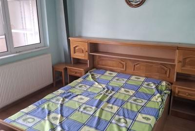 Apartament cu 4 camere decomandat, mobilat în Central - 4