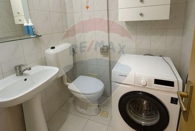 Apartament 3 camere de vanzare - Bulevardul Decebal - 14