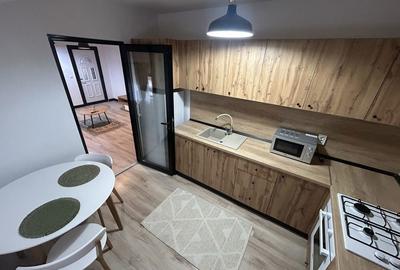 Apartament cu 2 camere decomandat în Micro 5 - 4