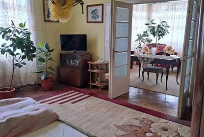 Casă cu 3 camere în Micro 17 - 18